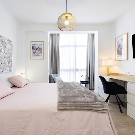 Home2book Urban Chic Sebastian * Santa Cruz de Tenerife